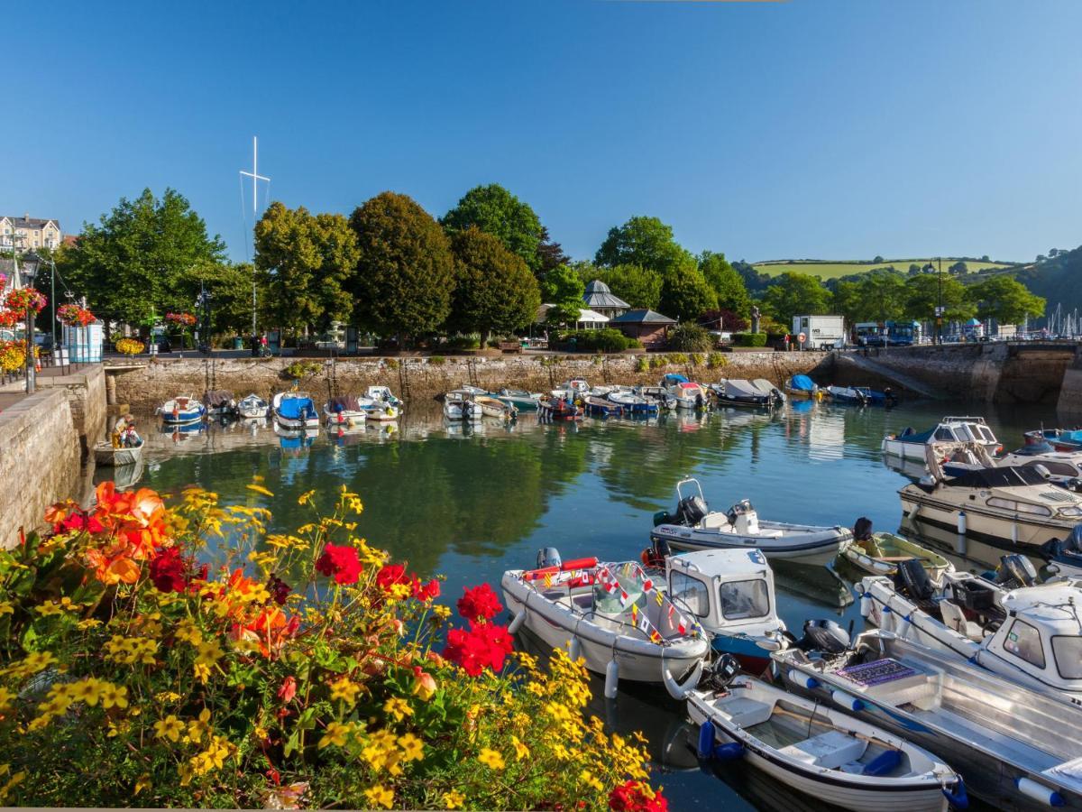 41 Dart Marina Villa Dartmouth Exterior photo